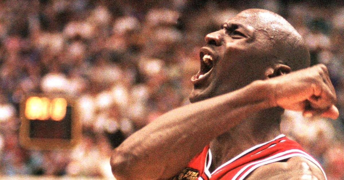 Michael Jordan dalam salah satu episode The Last Dance terlihat antusias